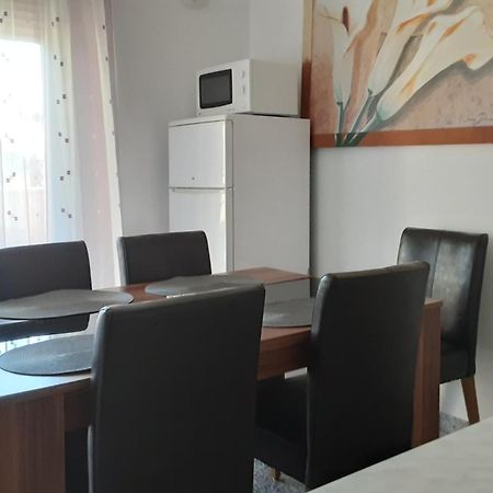 Appartments D&D Peroj Szoba fotó