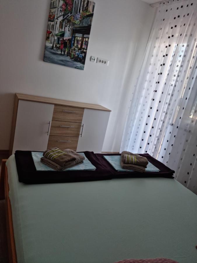 Appartments D&D Peroj Kültér fotó