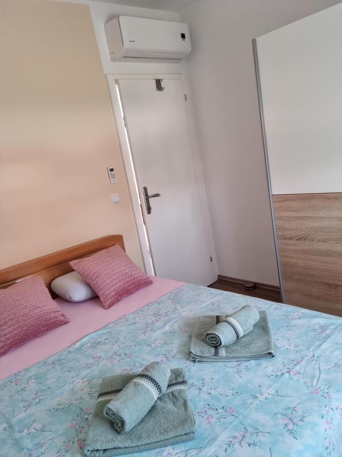 Appartments D&D Peroj Kültér fotó