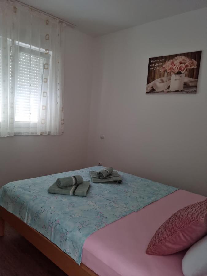 Appartments D&D Peroj Kültér fotó