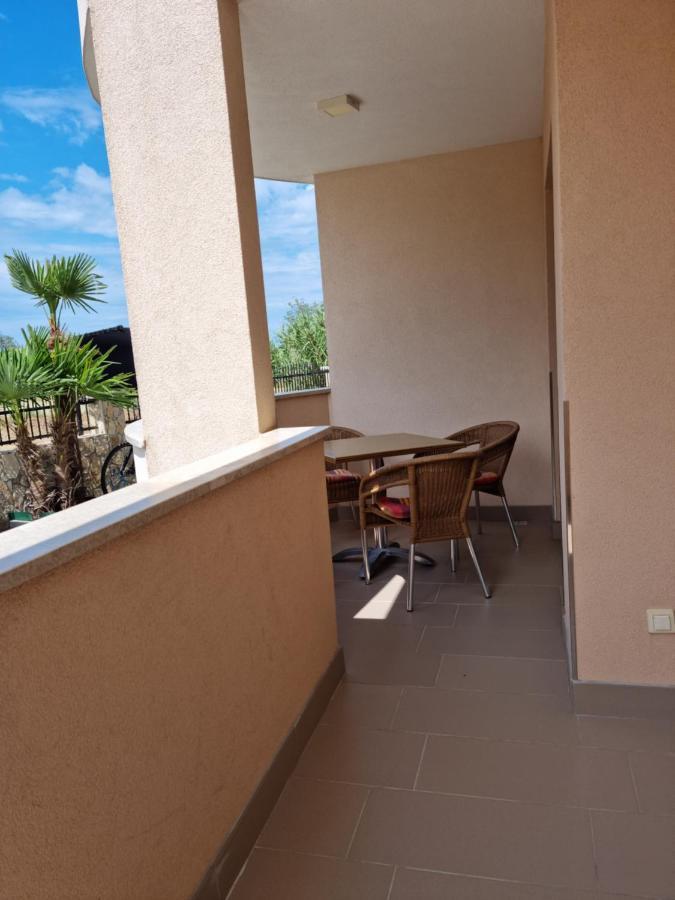 Appartments D&D Peroj Kültér fotó