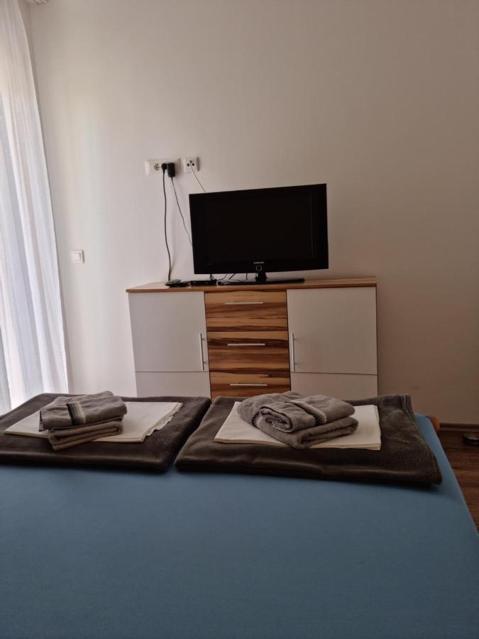 Appartments D&D Peroj Kültér fotó