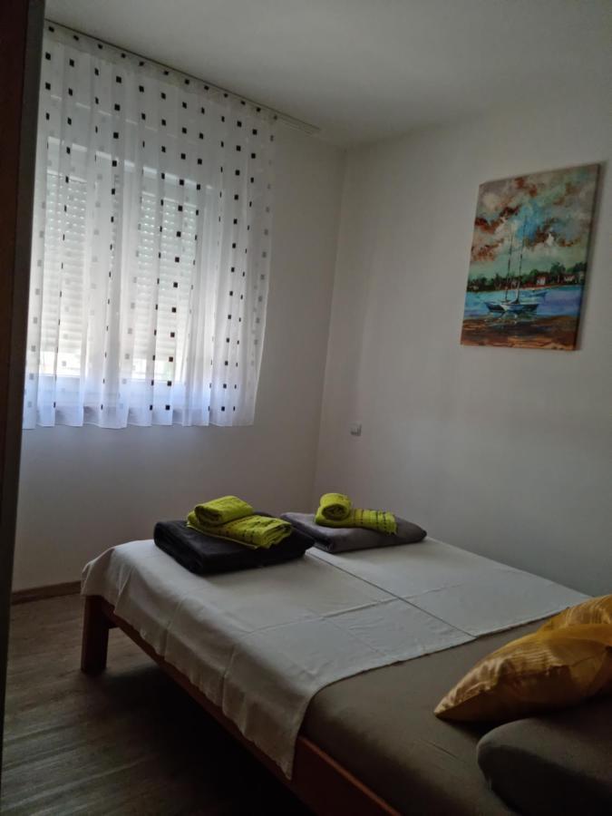 Appartments D&D Peroj Kültér fotó