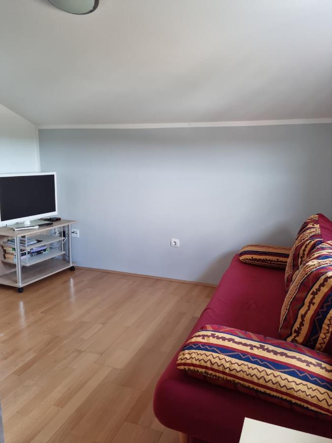 Appartments D&D Peroj Kültér fotó